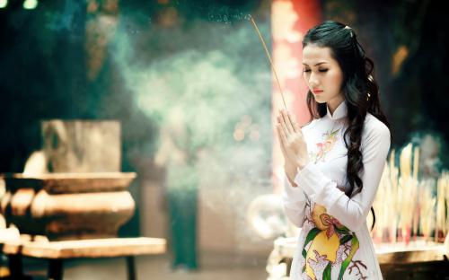 Ý nghĩa số lần vái lạy trong văn hóa thờ cúng của người Việt
